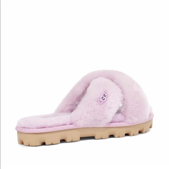 🔥🔥LAST PAIR!!🔥🔥 UGG Fuzzette Genuine Shearling Slipper - Picture 2 of 16